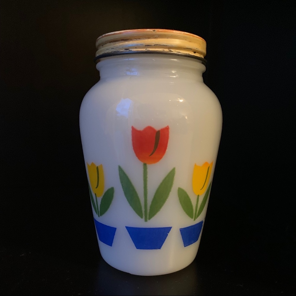 Fire King Tulip Pepper Shaker w/ Lid (No Salt)
